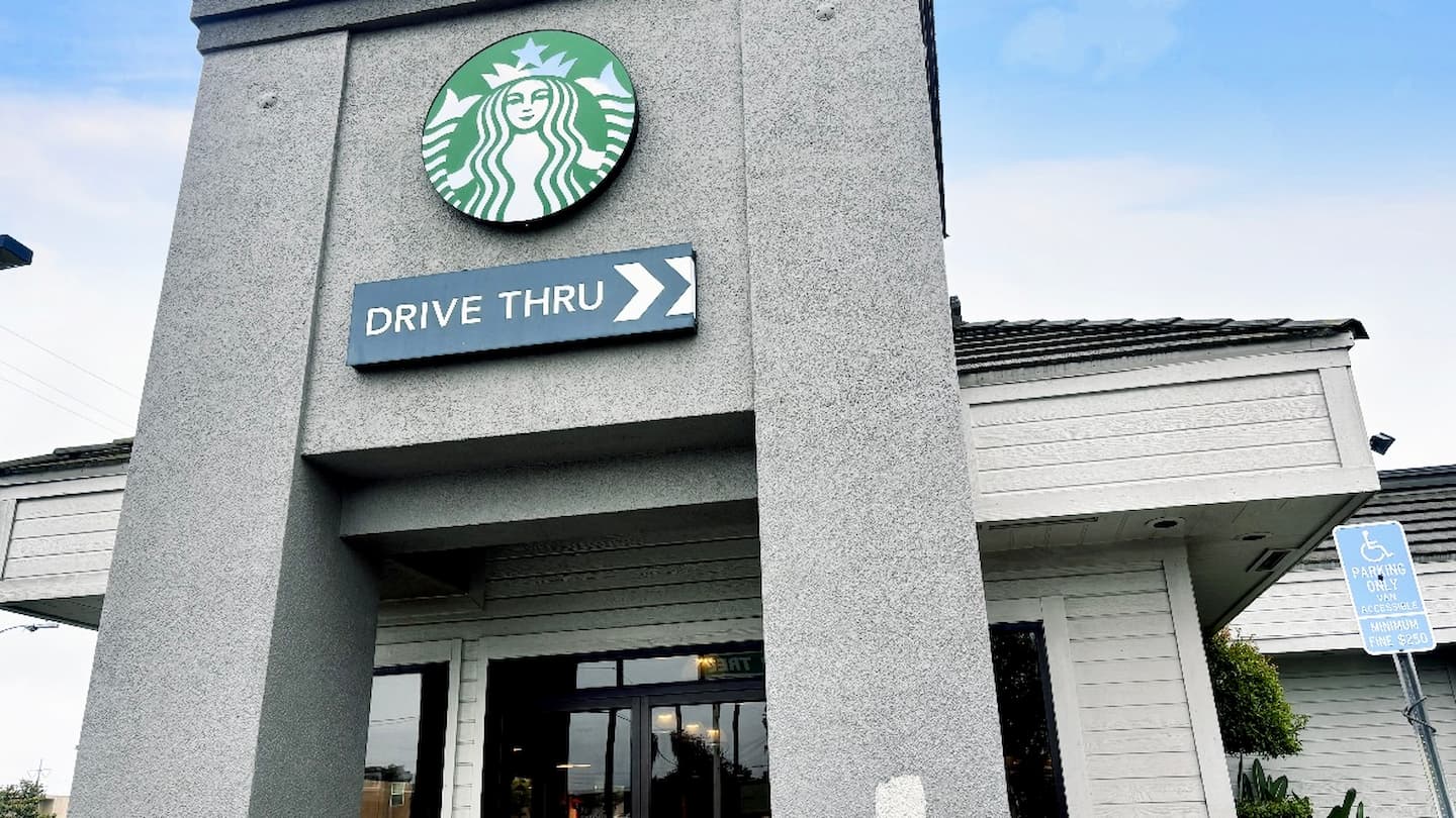 IMG_8766 (1).jpg?auto=format&